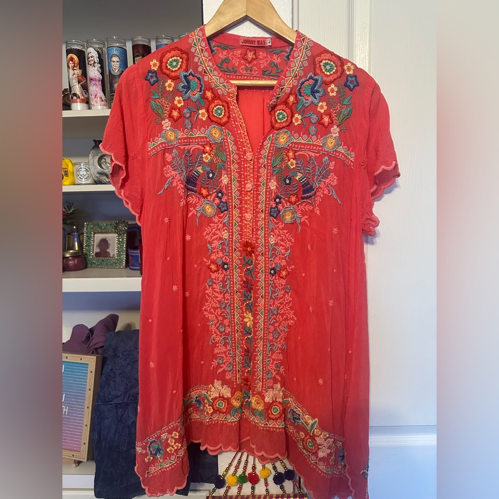 LIKE NEW JOHNNY WAS Mikones Embroidered Tunic Top in Passion Fruit size L